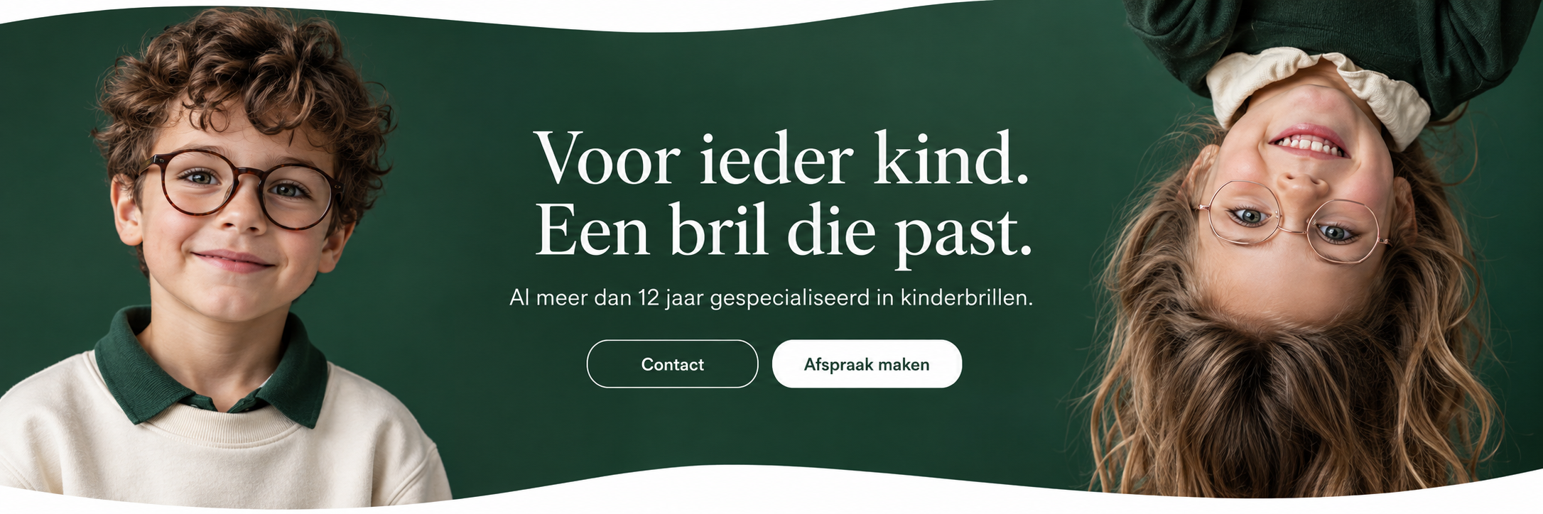 Voor ieder kind. Een bril die past. Al meer dan 12 jaar gespecialiseerd in kinderbrillen. Twee kinderen met een bril.